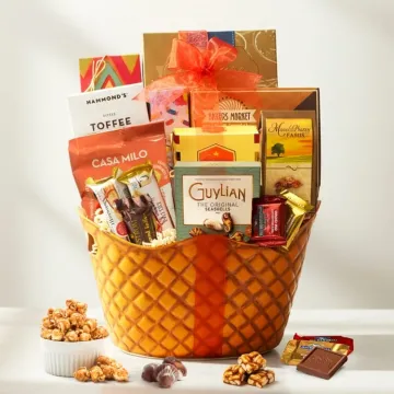 Holiday Treats Gift Basket