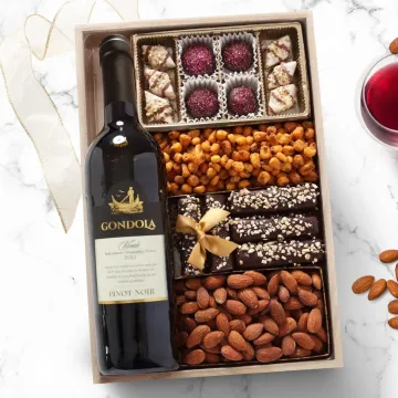Purim Wine and Chocolate Gift Tray