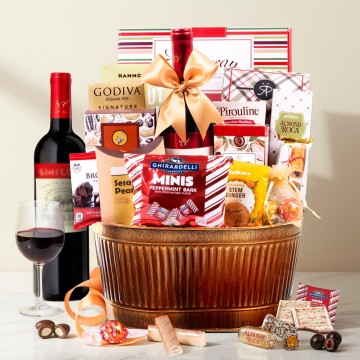 Holiday Cheers Wine Gift Basket