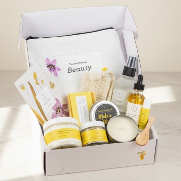 Natural Bath and Body Spa Gift Set
