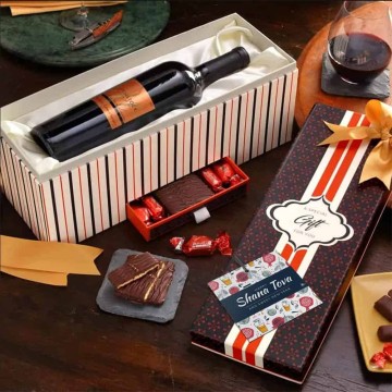 Rosh Hashanah Wine & Chocolate Gift Box
