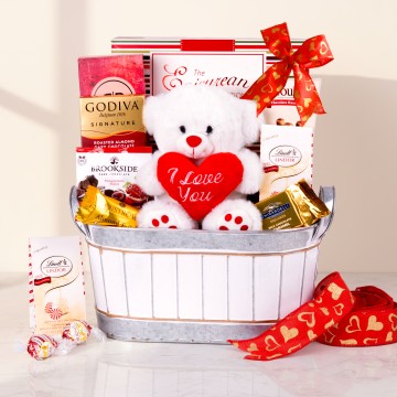Sweetheart Treats Basket