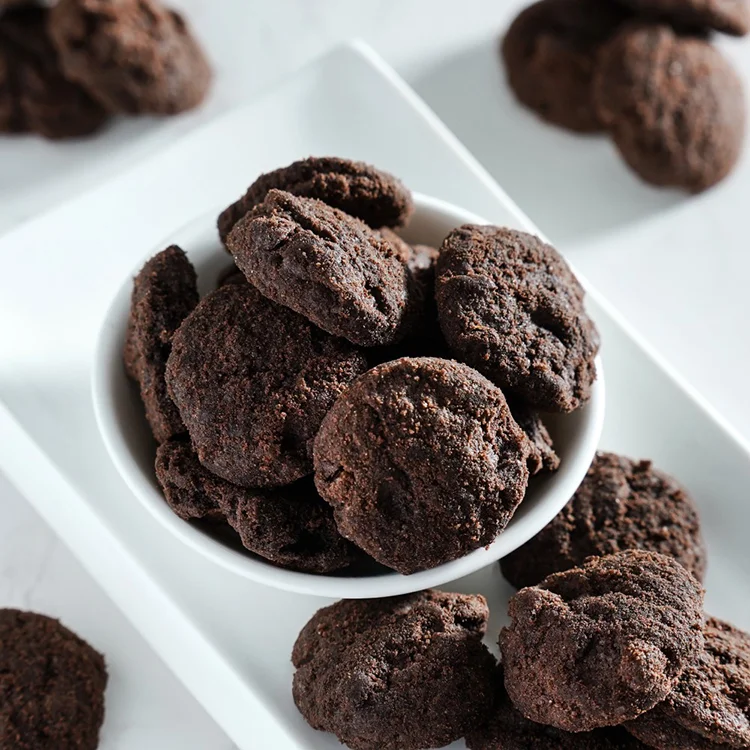 Mint Chocolate Chip Cookies