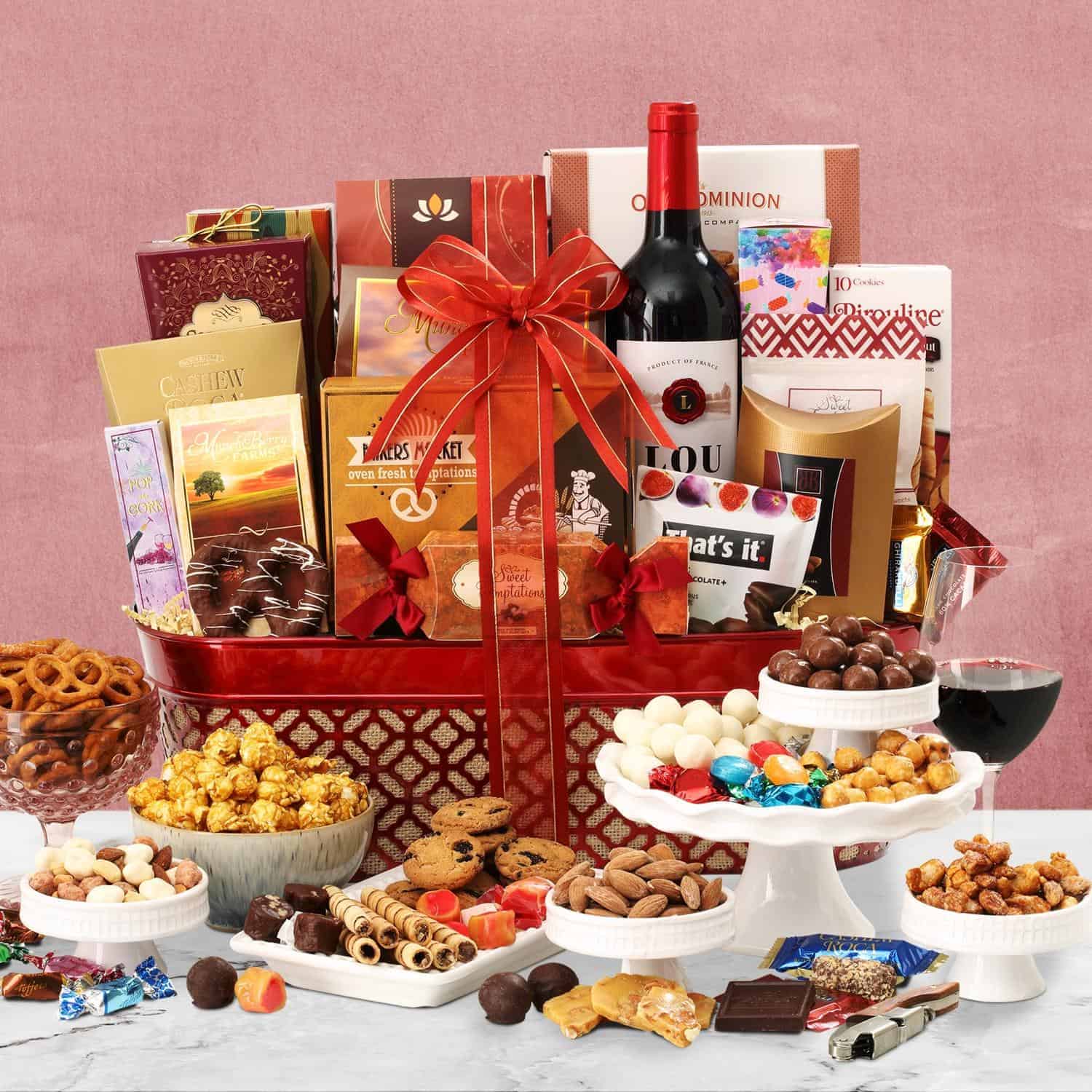Supreme Splendor Holiday Wine Basket