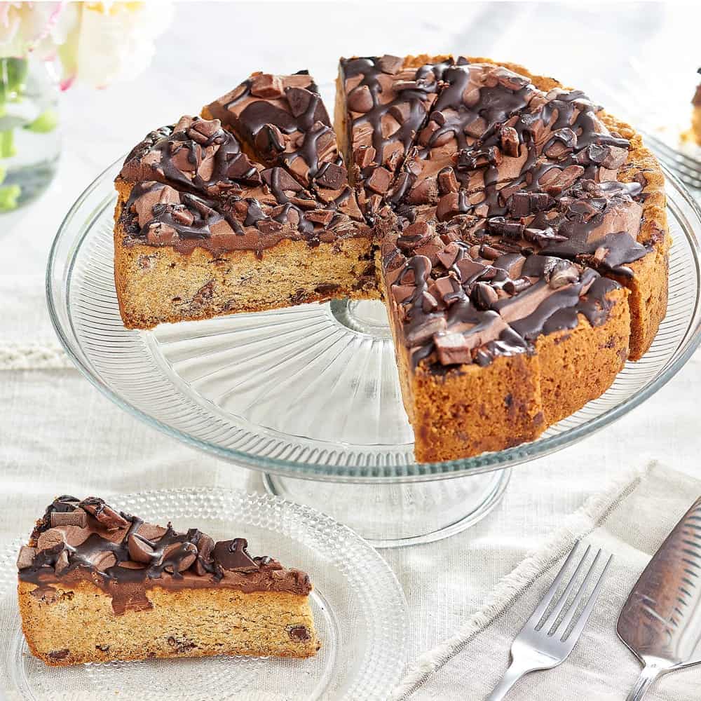 >Chocolate Chip Deep Dish Cookie Cake