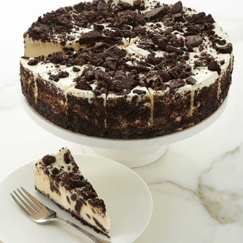 >Cookies and Cream Cheesecake