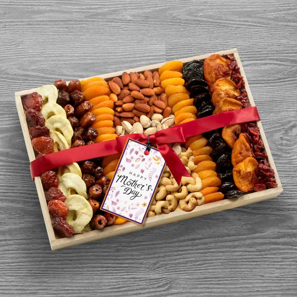 >Deluxe Dried Fruit and Nuts Gift for Mom