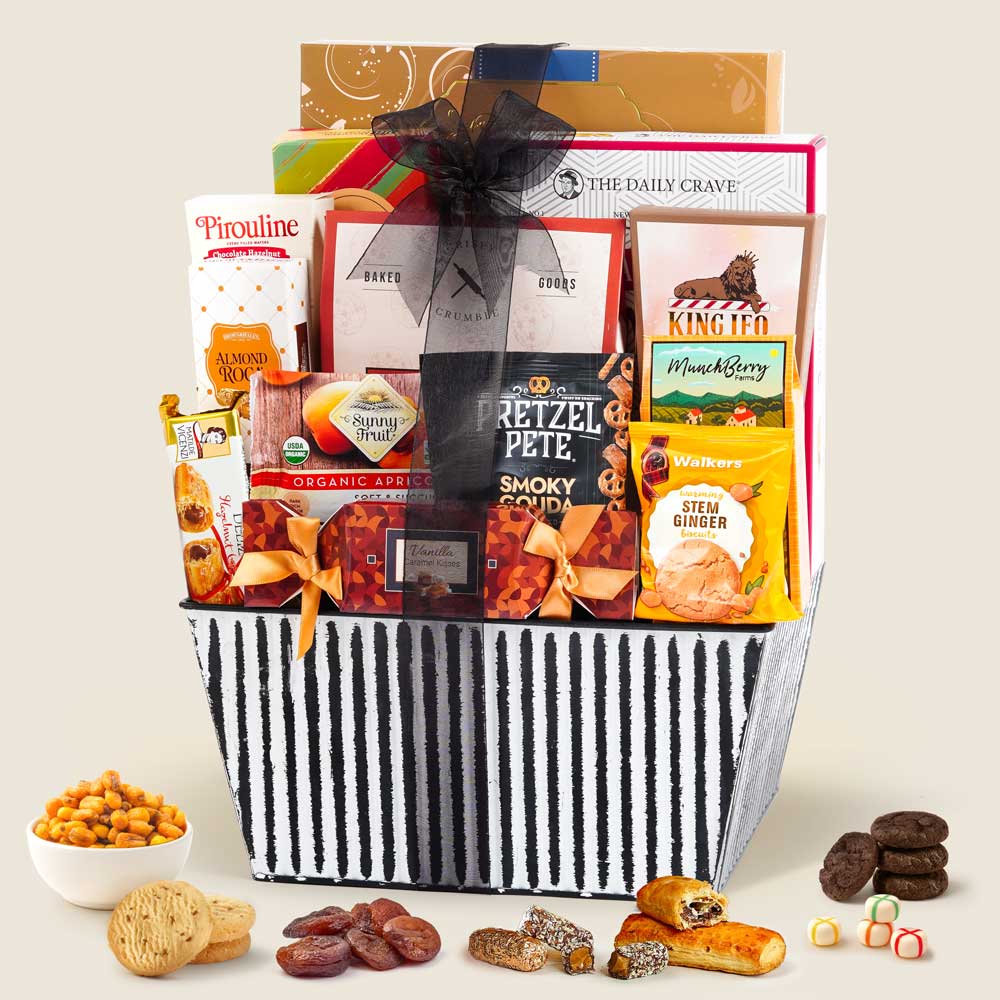 >Deluxe Striped Gift Basket