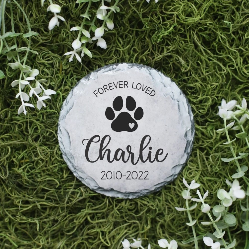 >Dog Memorial Stone
