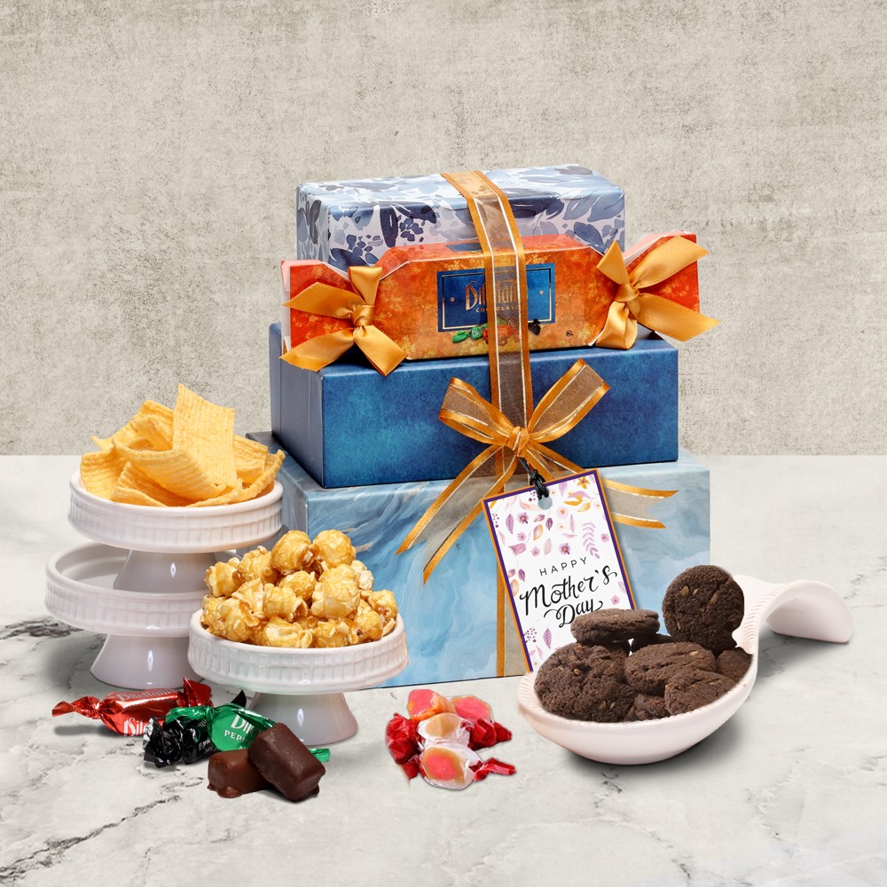 >Heartfelt Snackers Gift Set for Mom