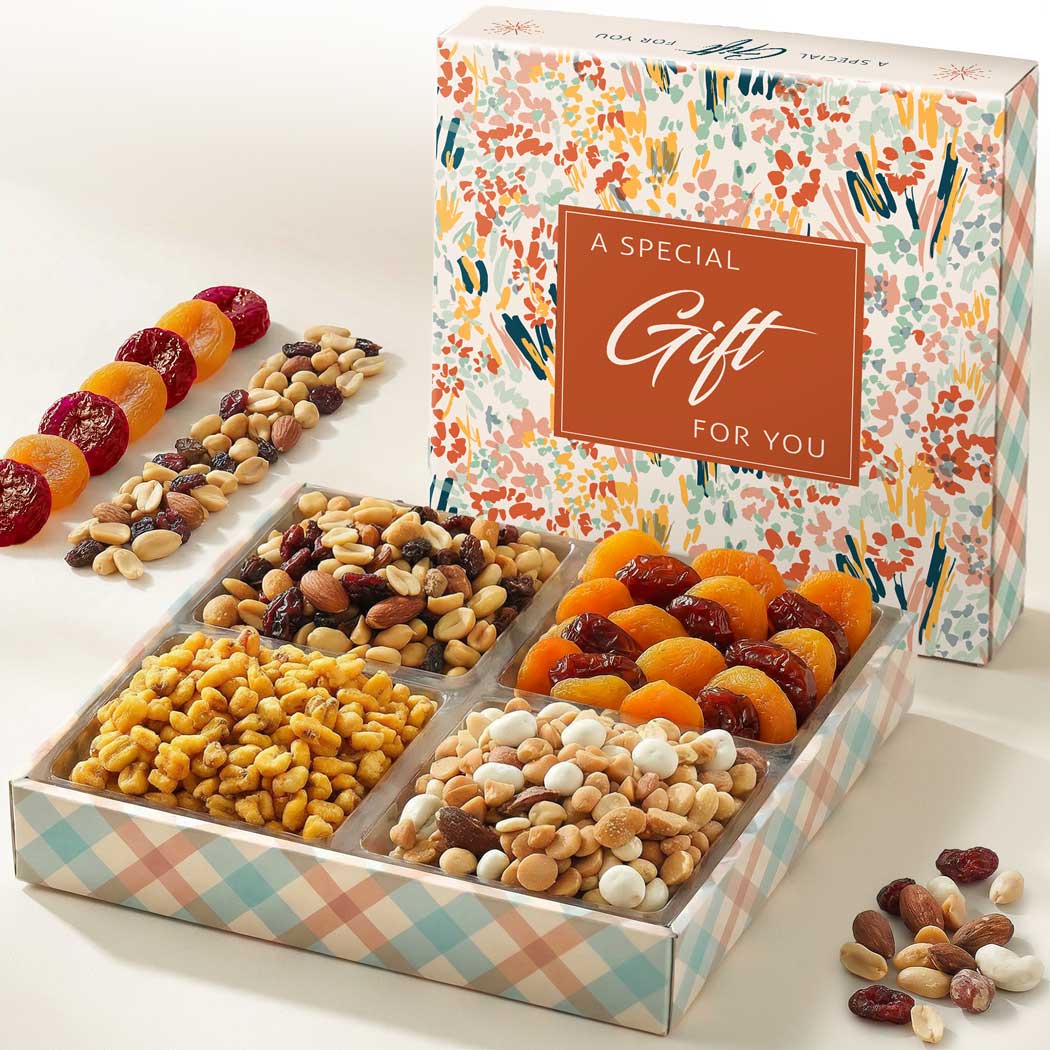Hearty Dried Fruit & Nut Gift Tray