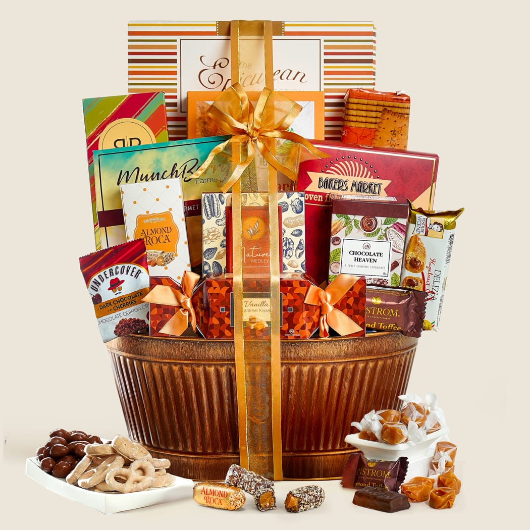 >Holiday Hearth Grand Gift Basket