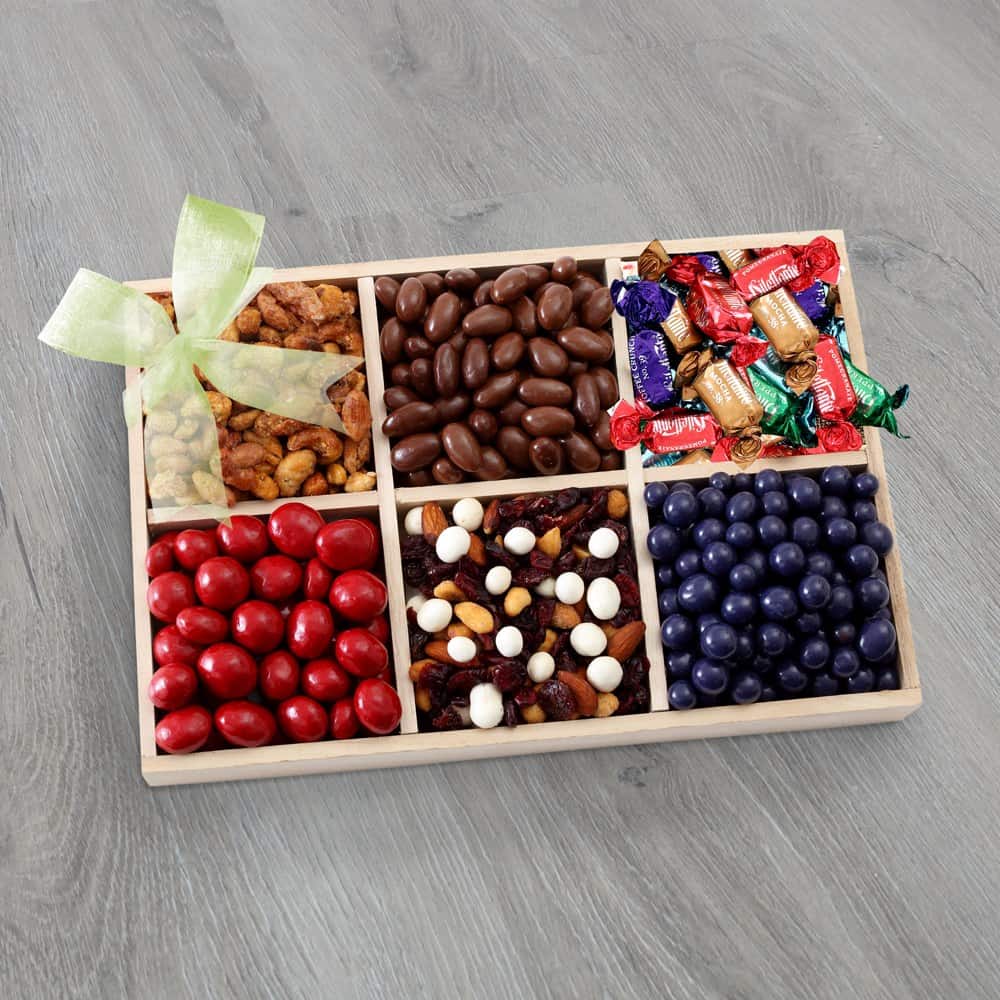 >Deluxe Easter Chocolate Gift Tray