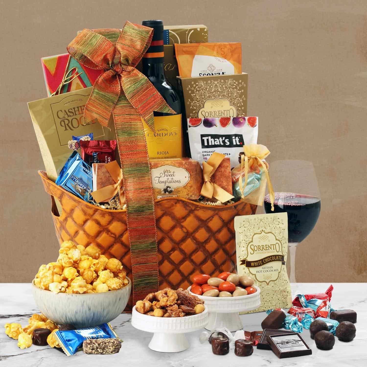 >Rustic Retreat Rioja Red Wine Basket