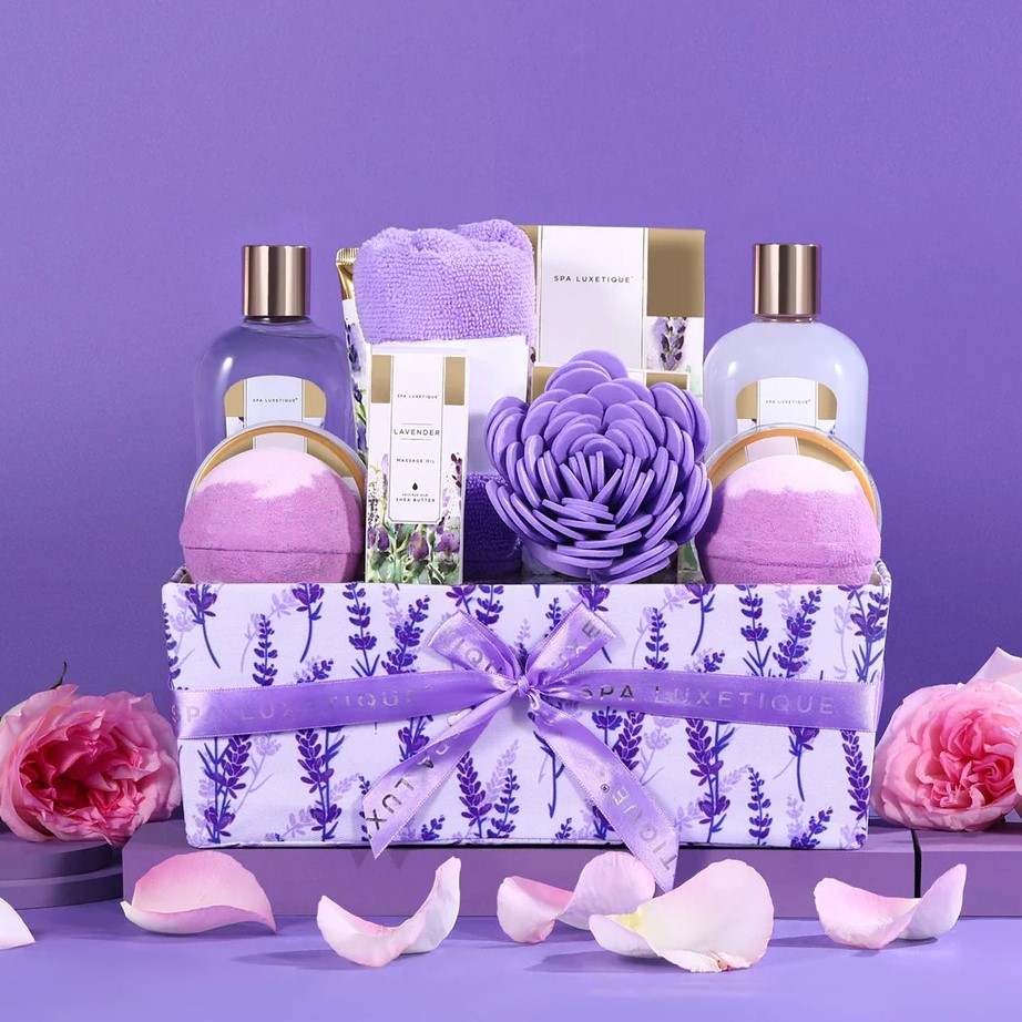 >Lavender Bath & Body Spa Basket Gift Set