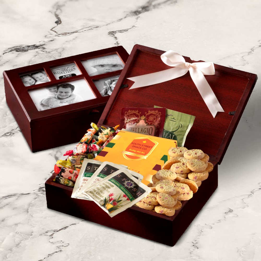 >Memories Lane Photo Gift Box