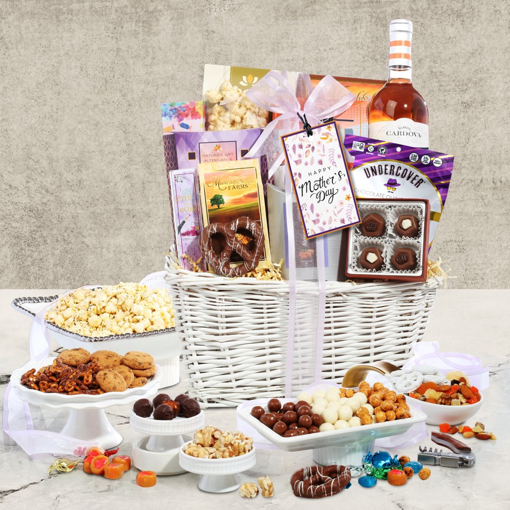>Mothers Day Rose Wine Basket