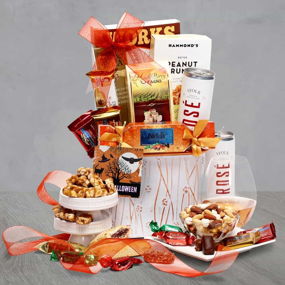 >Rose Delight Scary Basket