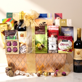 Purim Deluxe Presentation Wine Basket