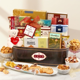 XOXO Gourmet Gift Basket